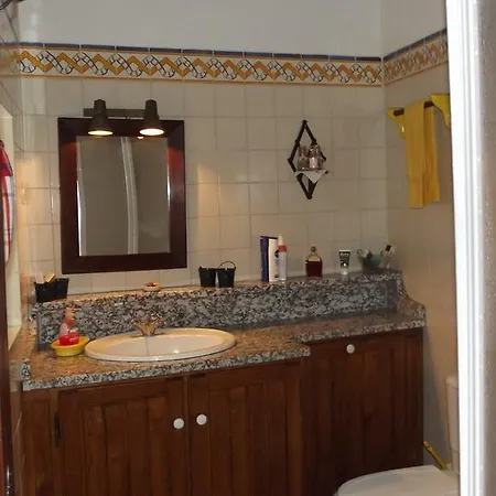 Quinta Da Azenha Εξοχικό σπίτι *